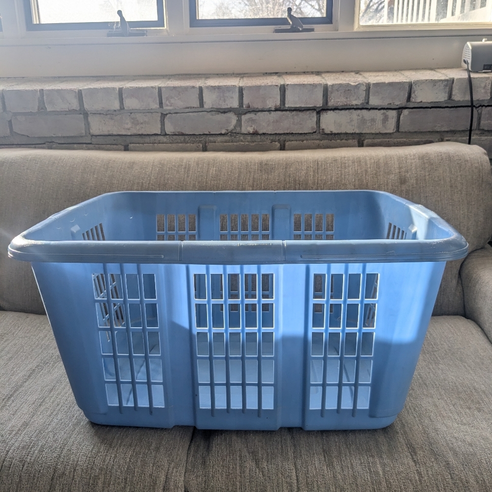 VTG 90s Rubbermaid Laundry Basket #2973? XL 25.5x19.75x12" Rectangle Slate Blue
